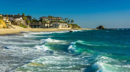Unwind in Style: VRBO's Top Picks for Fabulous Beach Vacations around the United States